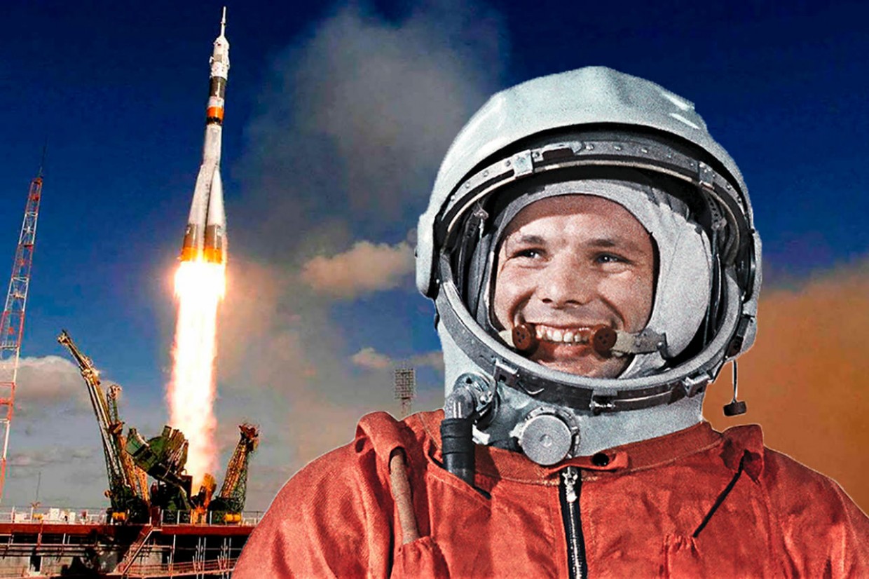 Айсен Николаев поздравляет с Днем космонавтики