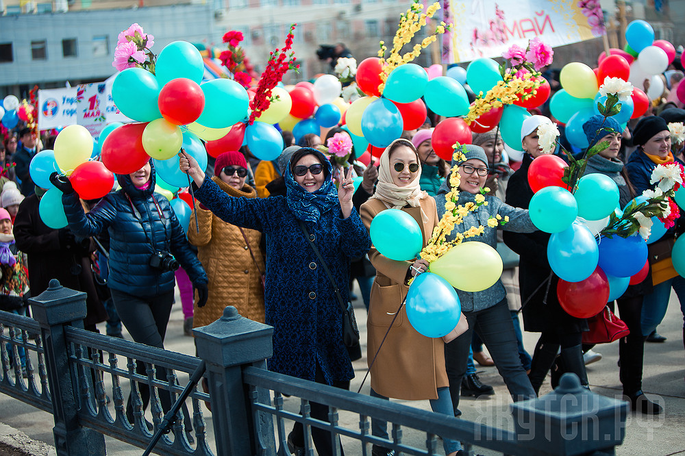 В Якутске от трудовых коллективов собирают заявки на участие в демонстрации