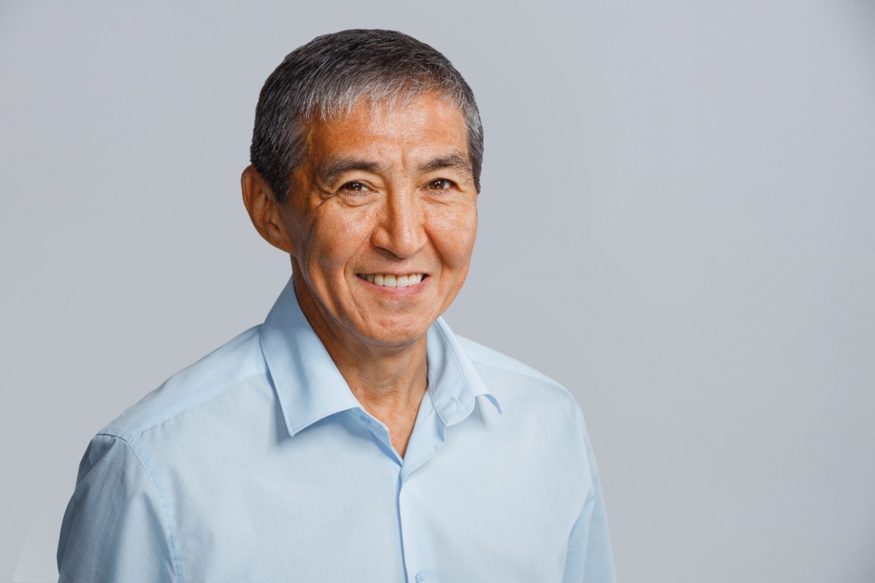 Поздравление Анатолия Кырджагасова с 100-летием ЯАССР