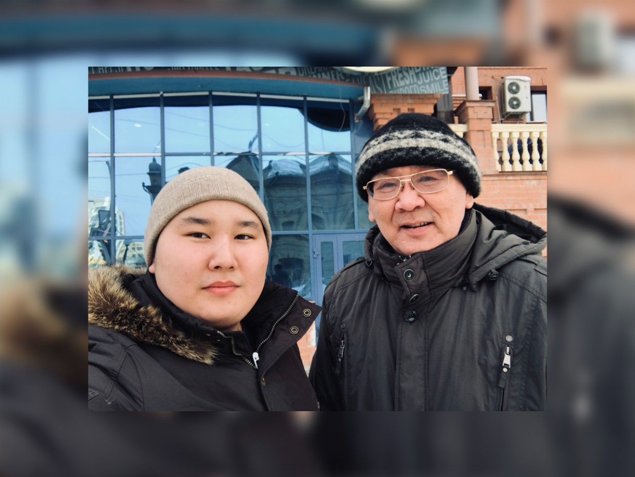 "В своем горе я обращаюсь не к врачам, а ко всем людям с похожей ситуацией". Якутянин о смерти отца, скончавшегося от коронавируса