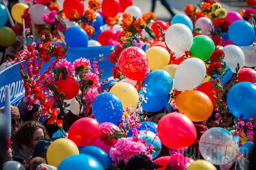 Жителей Якутска приглашают на первомайское шествие трудовых коллективов