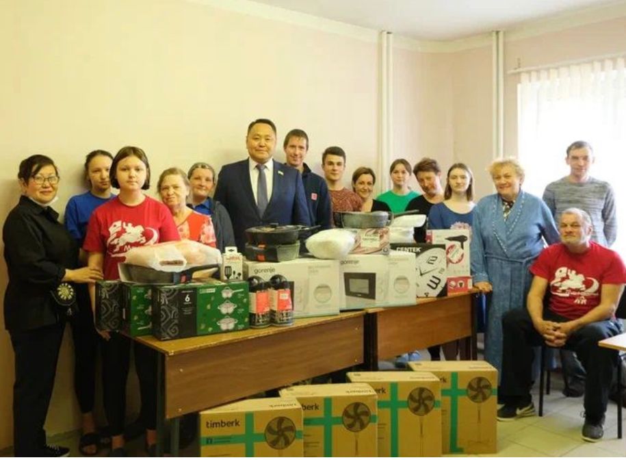 Наша большая и важная задача - это протянуть руку помощи