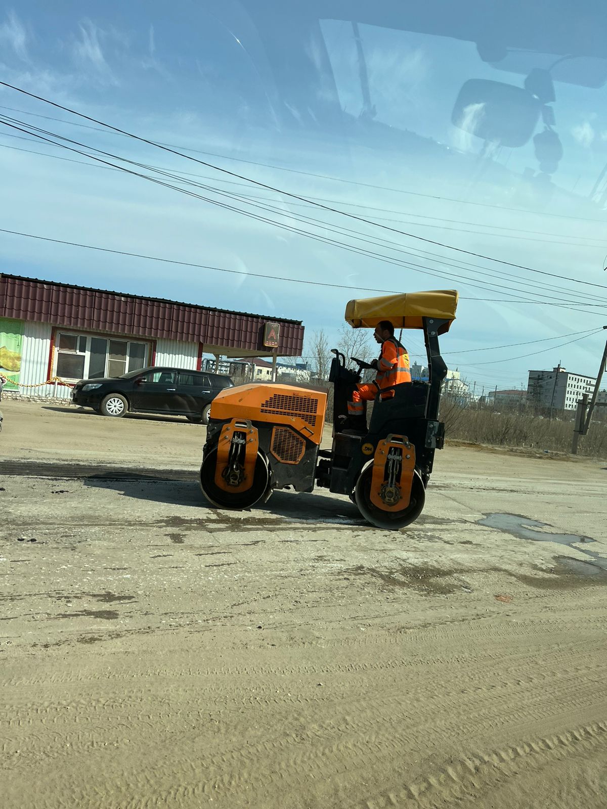 В Якутске рассматривают новый метод ремонта дорожного покрытия
