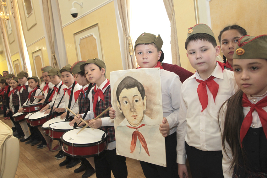 В Кремле запланировали создать детское движение в юбилей пионерии