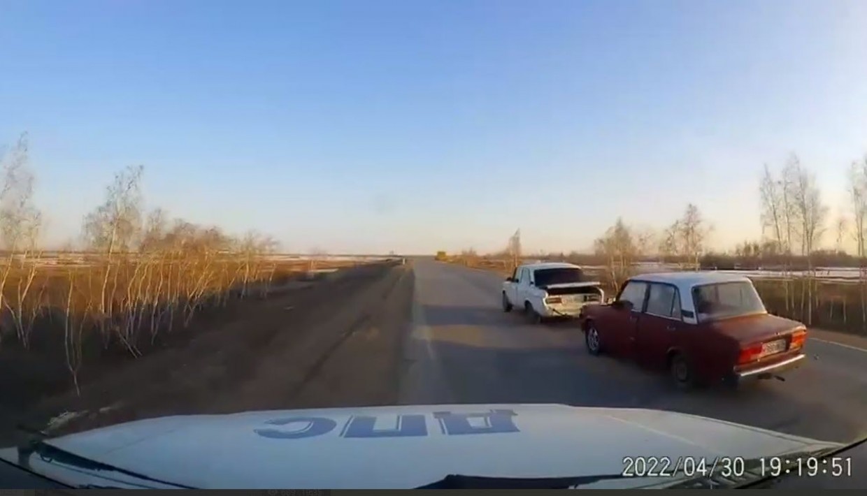 "Хлопок троса по стеклу ошибочно принят за звук выстрела", -  ГИБДД о скандальной погоне в Якутии (видео)