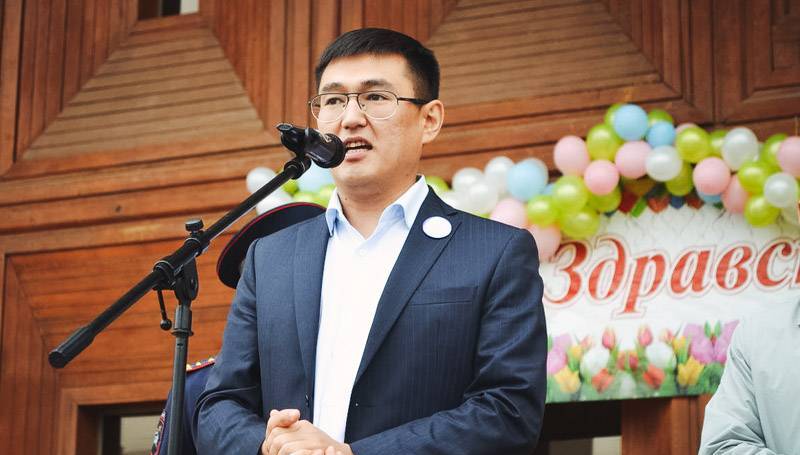 Бывший замминистра молодежи Якутии с образованием физика стал преподавателем культурологии СВФУ