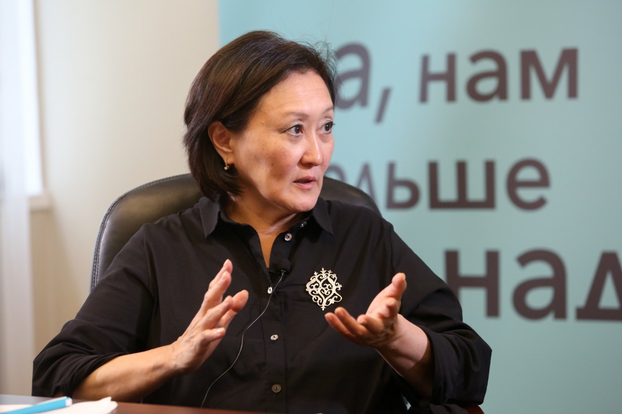 Что со свободой слова в России и отменят ли прямые выборы глав — избиратели задали сложные вопросы Сардане Авксентьевой