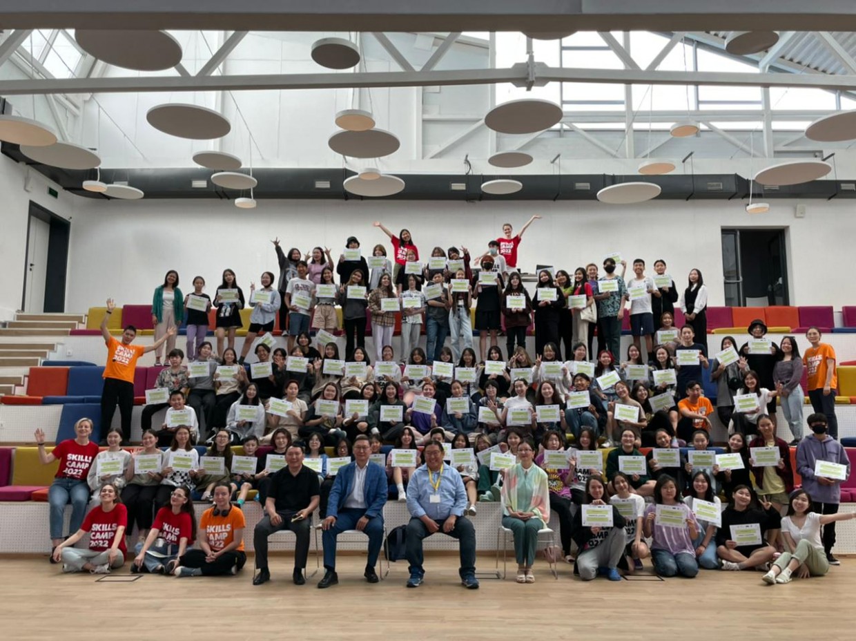 Владимир Егоров встретился с участниками летней школы  “Skills Camp”