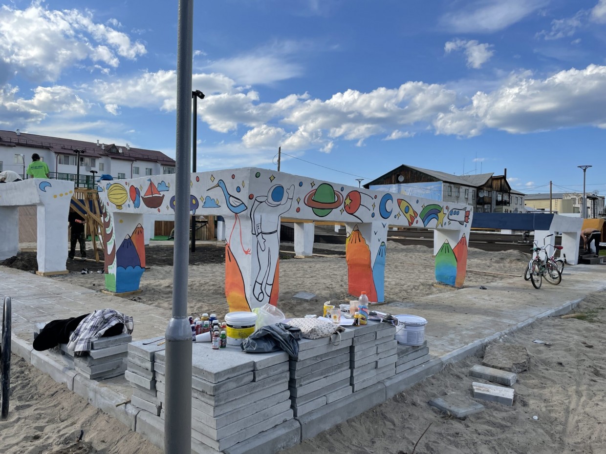 В Верхневилюйске советское наследие превратили в арт-объект