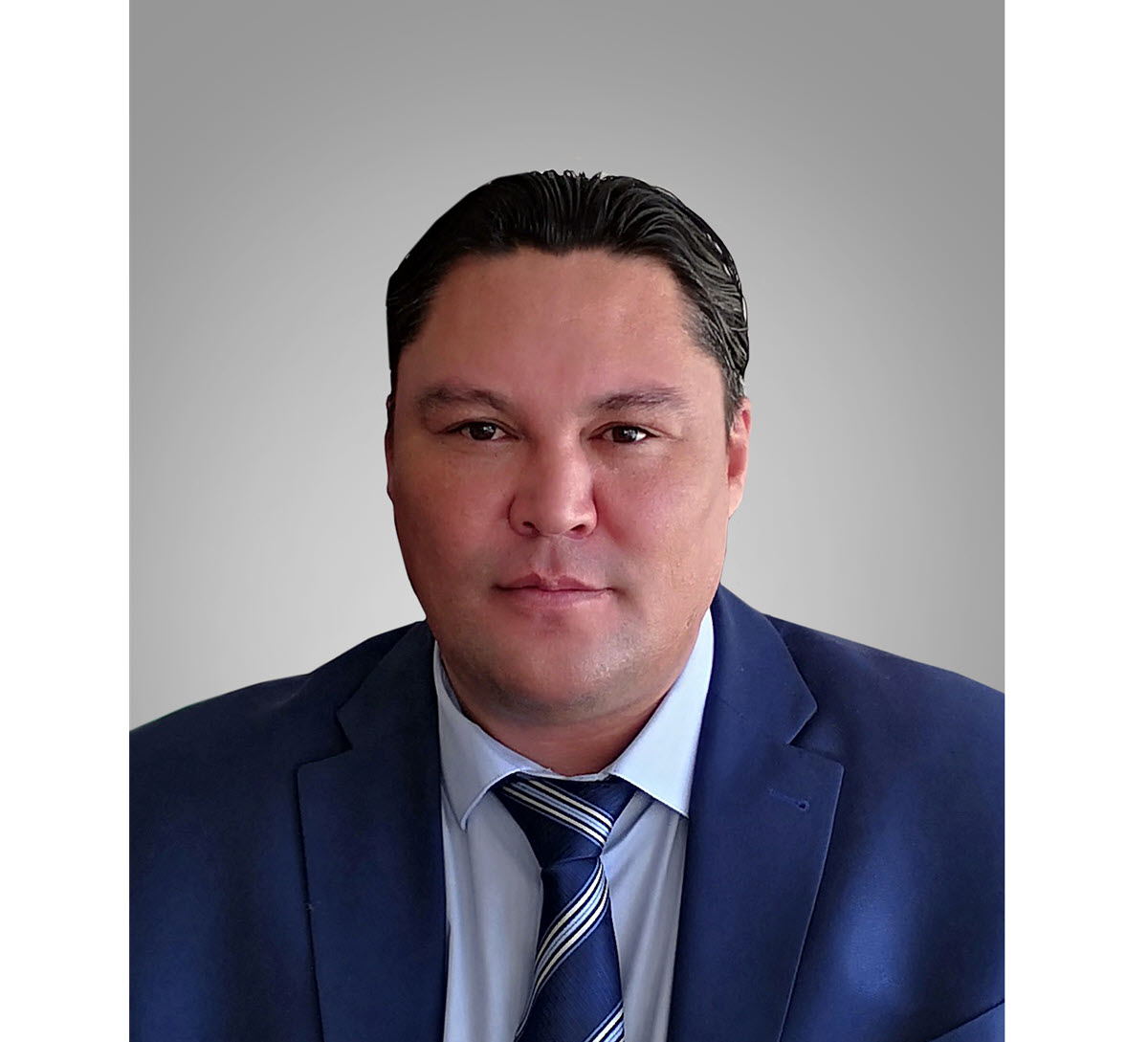 "Скорбим о невосполнимой утрате". Родные сообщили о скоропостижной кончине директора Центра закупок РС(Я) Алексея Попова