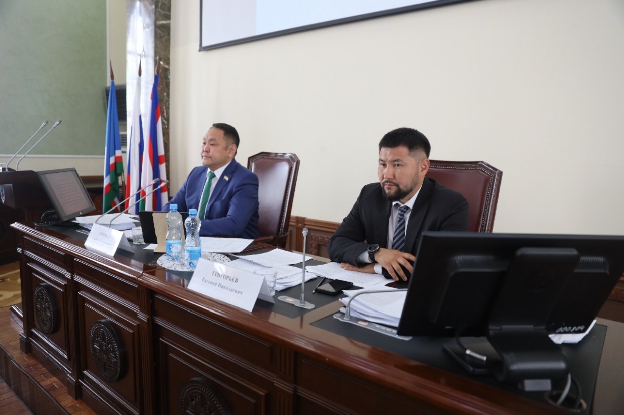 В Якутске прошла 38-я очередная сессия Якутской городской Думы