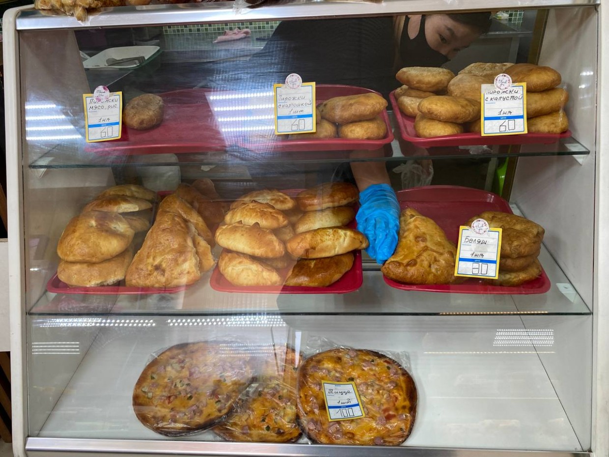 Обедаем в магазинах Якутска за 140 рублей