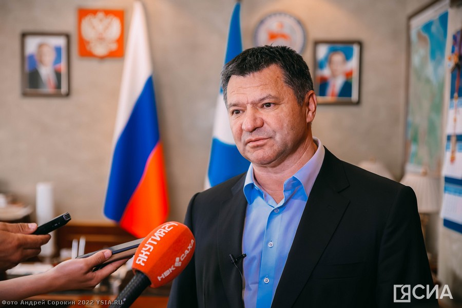 Андрей Тарасенко: На переправе «Нижний Бестях – Якутск» с понедельника будут работать 14 паромов