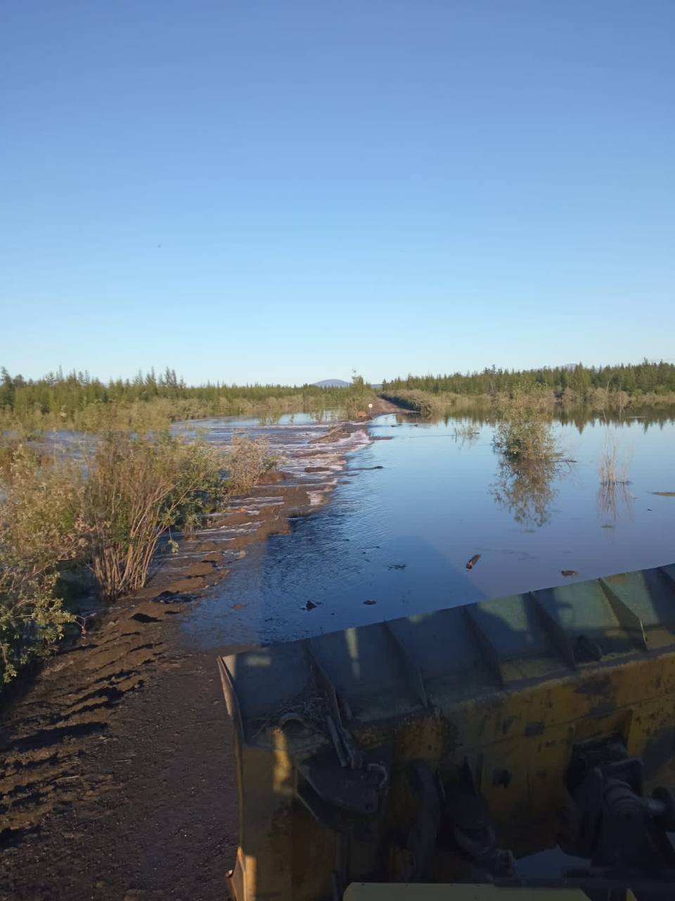 В Якутии ищут жителей затопленного села, выехавших на рыбалку до наводнения