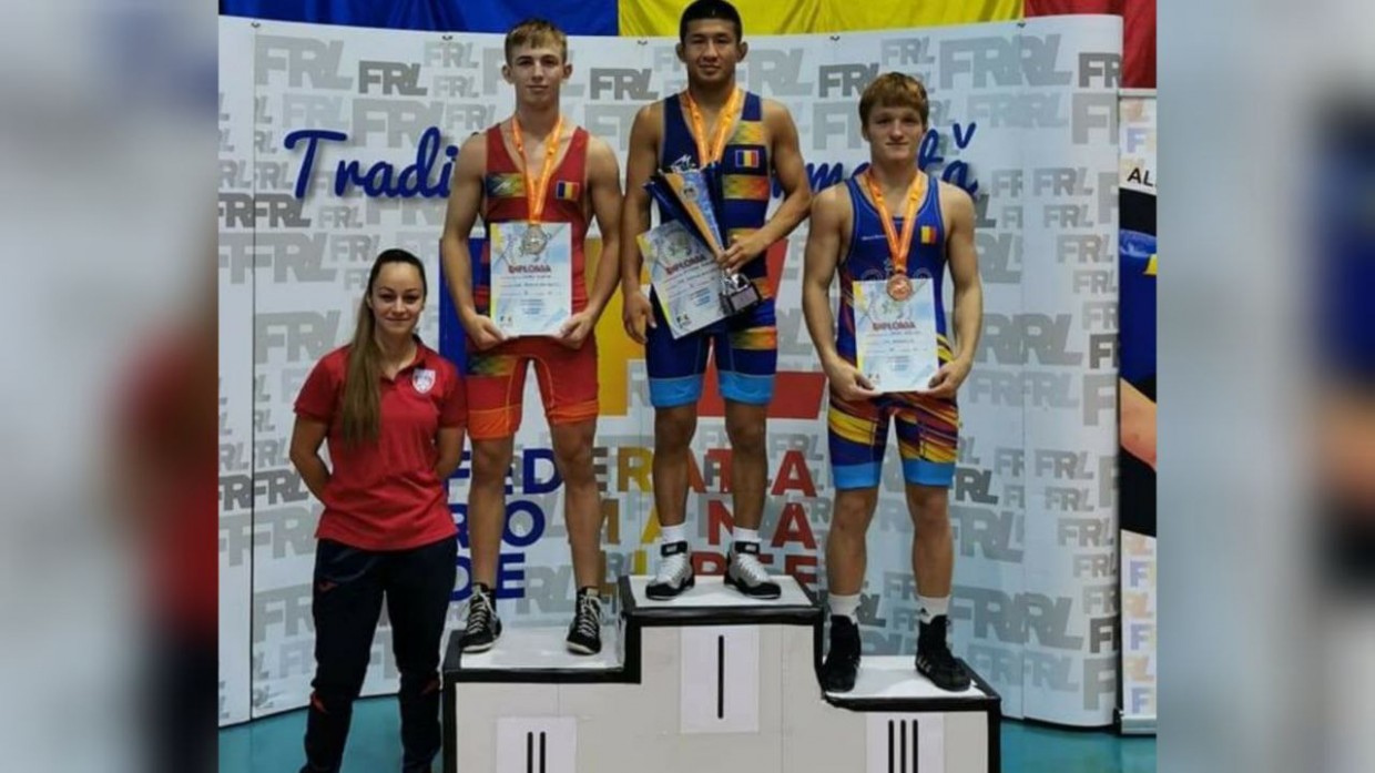 Борец Николай Охлопков продолжает покорять турниры в Европе