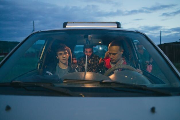 "Эта история в каком-то смысле анти "Брат". В Якутии начались съемки фильма с Юрой Борисовым и Макаром Хлебниковым