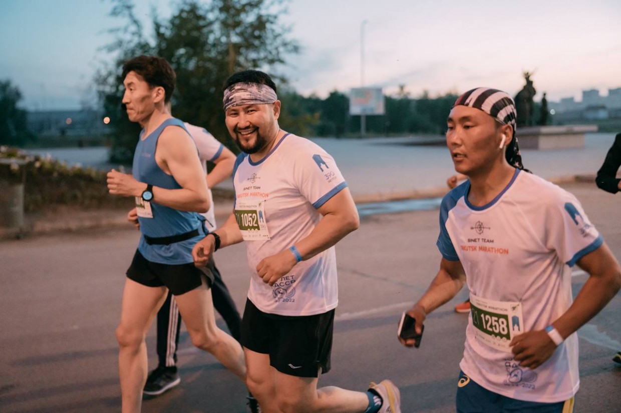 Фотофакт: Мэр Якутска пробежал полумарафон