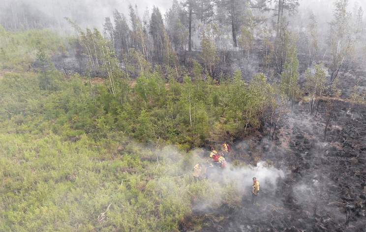 Леса в Якутии продолжают гореть. Действуют 25 лесных пожаров