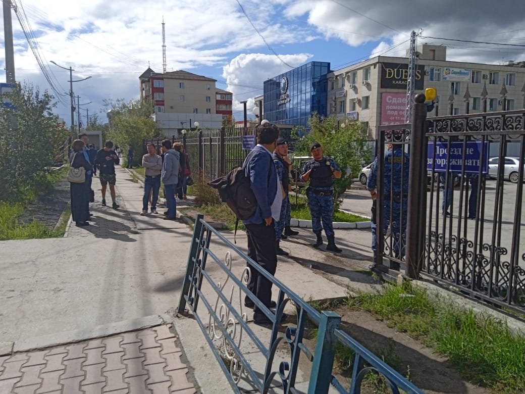 Мэр Нюрбы ответил на нелепые намеки о причастности к эвакуации Верховного суда