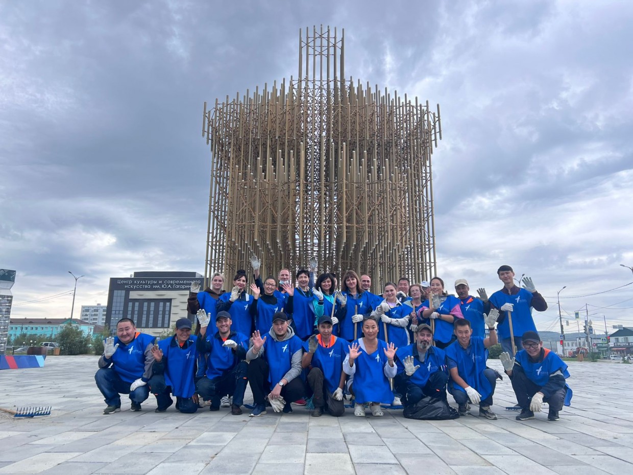 Работники аэропорта «Якутск» приняли участие в общегородском субботнике