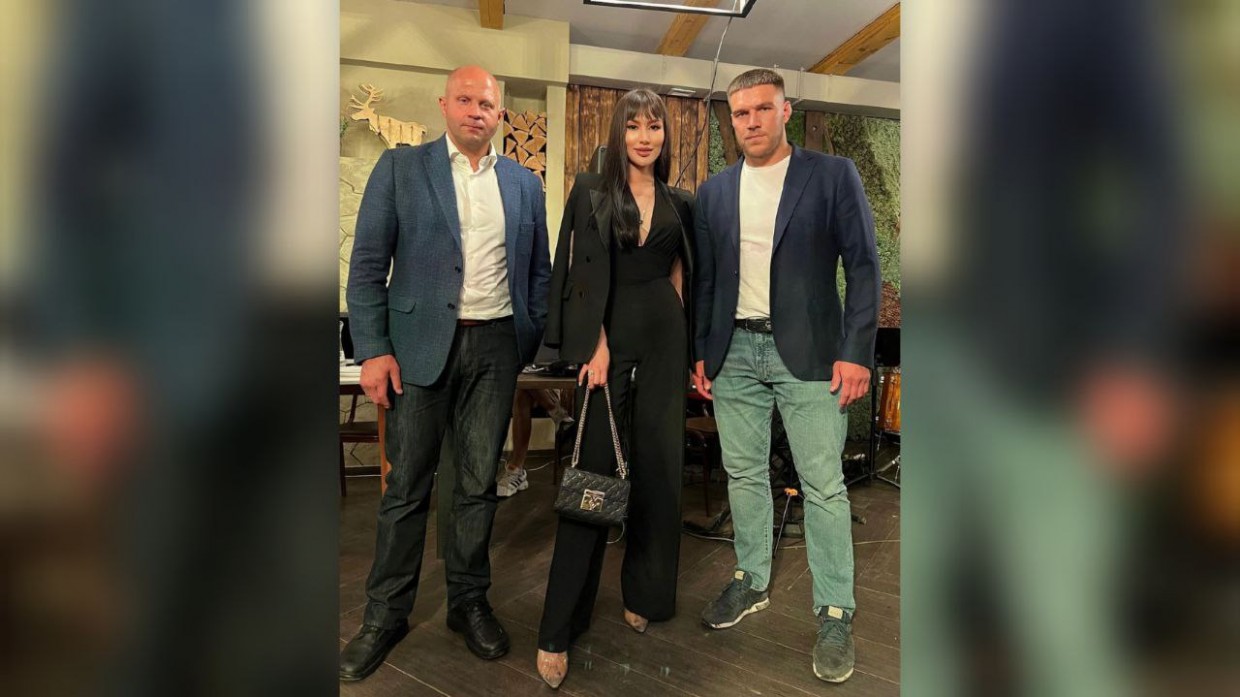 Якутская компания пригласила звезду ММА Федора Емельяненко для церемонии открытия спортзала