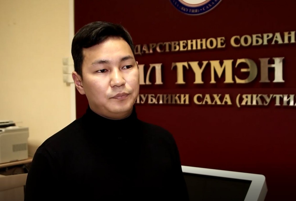 Самый молодой депутат Ил Тумэна получил повестку из военкомата
