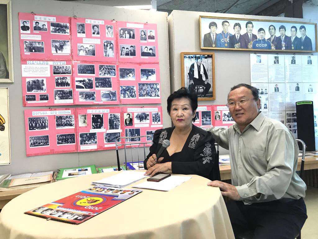 В Якутске открылась выставка "Жить как Коркин, творить как Коркин"