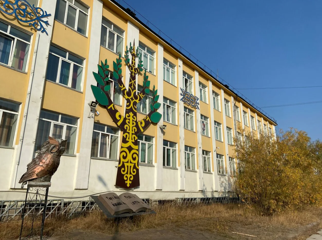 В школе Якутска после трагедии в Ижевске решили запирать входные двери во время занятий