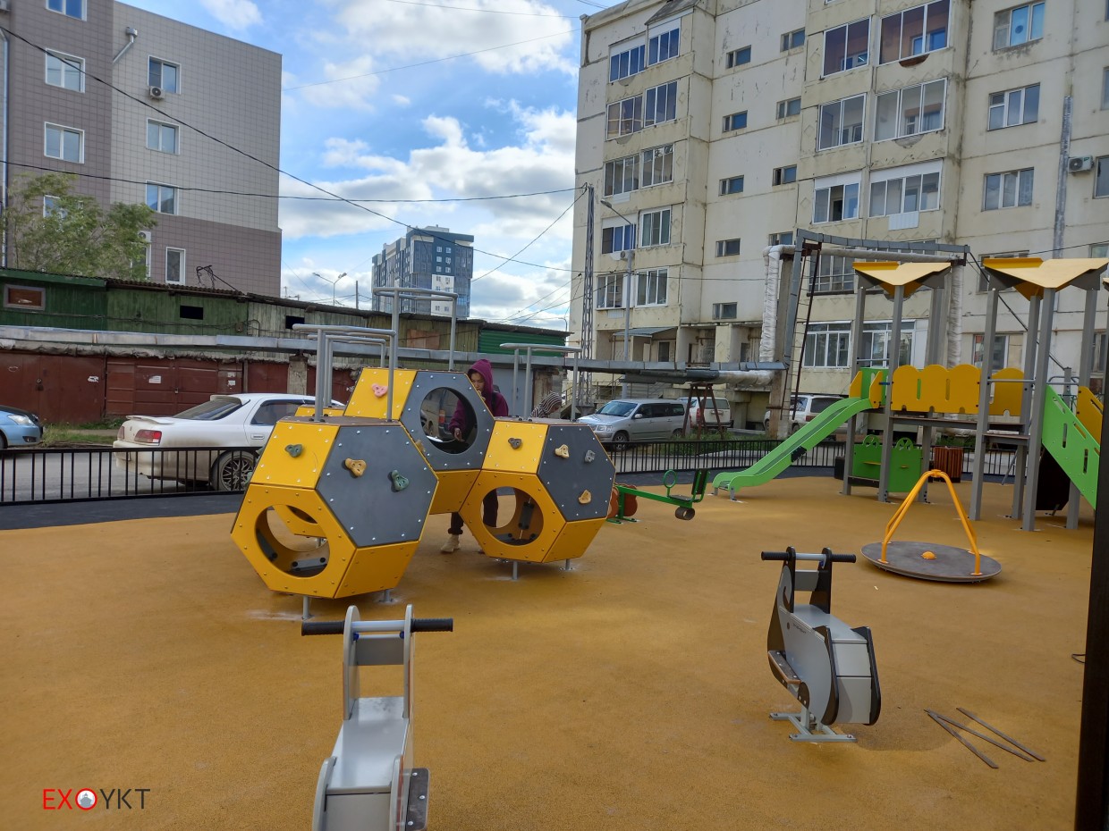 Мэрия Якутска за два месяца планирует завершить благоустройство 68 дворов