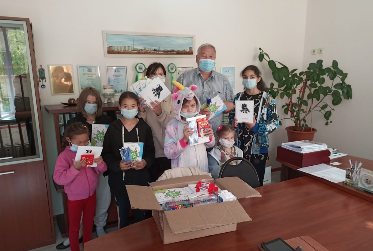 Компания «Сахамедстрах» приняла участие в благотворительной акции «Помоги пойти учиться»