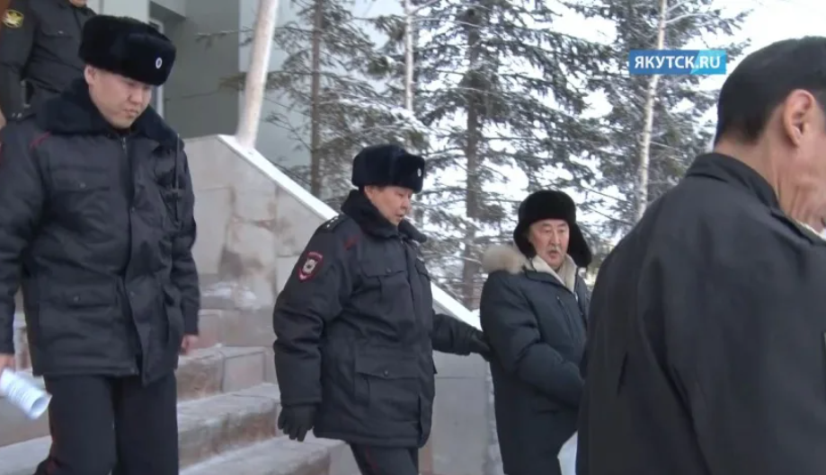 В Якутском горсуде в четвертый раз рассматривается дело экс-главы Нюрбинского района