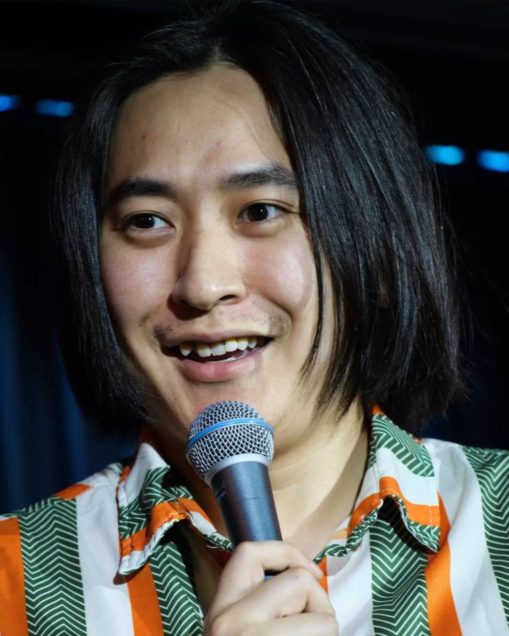 Ньургун Атаков: «Я просто выхожу на сцену и рассказываю, что тревожит»