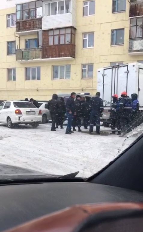 Фотофакт: В Якутске на помойке обнаружено расчлененное тело