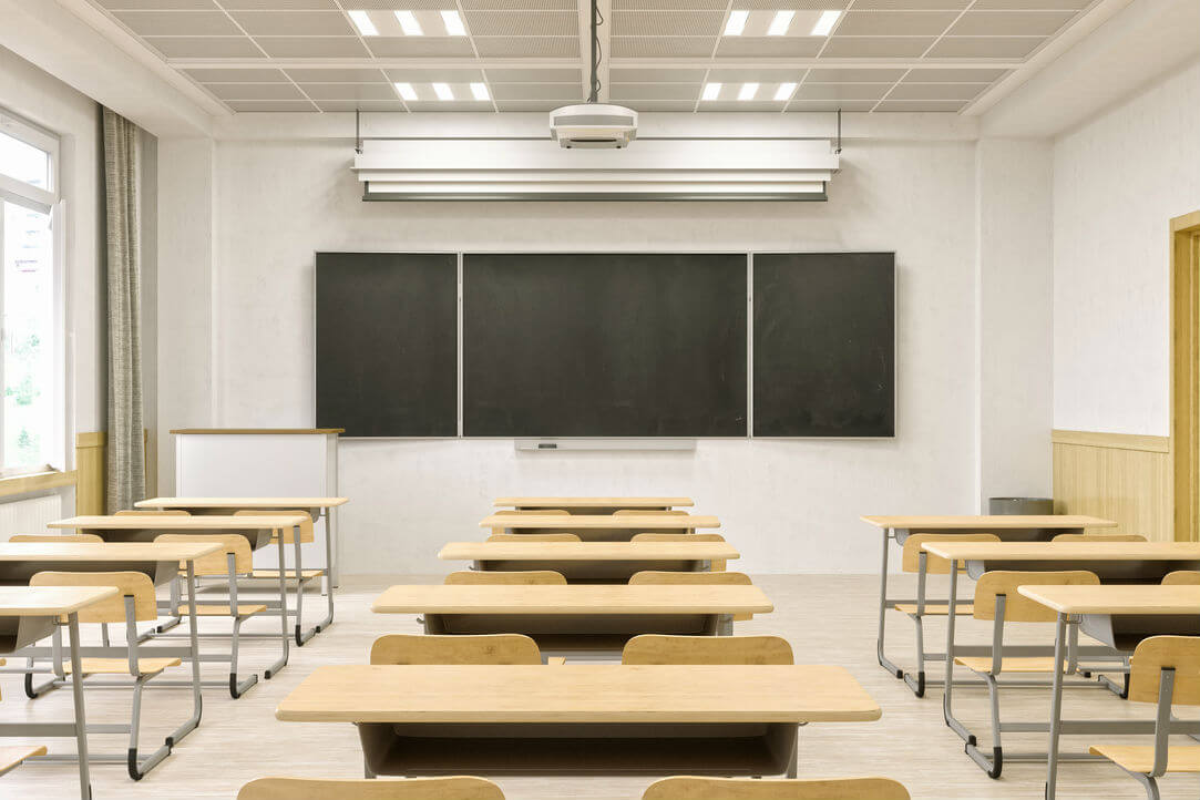 Управление образования Якутска: Сообщений о вручении повесток во время занятий в школе не поступало