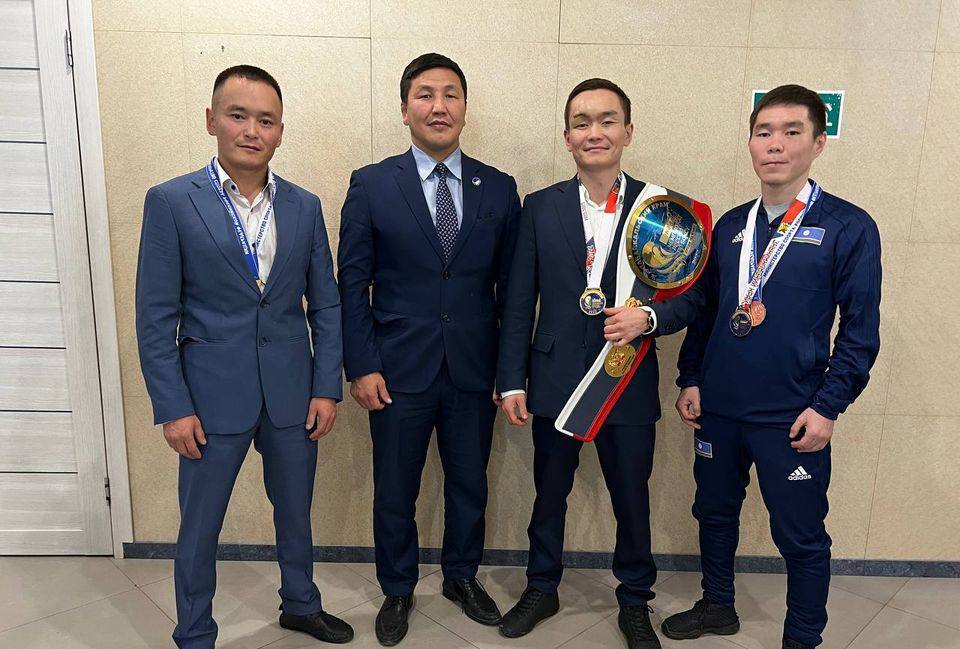 Боксер Василий Егоров может выступать на международных соревнованиях