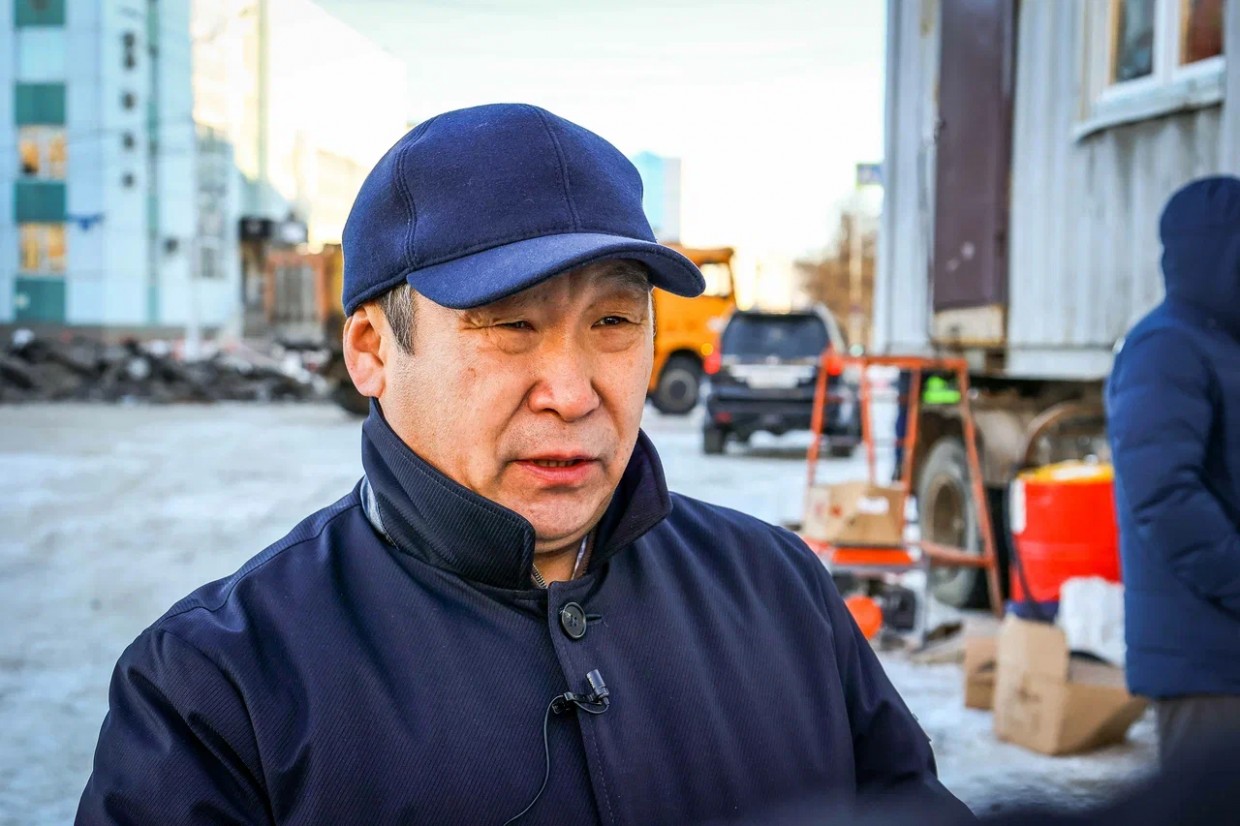 Дмитрий Садовников потребовал ускорить работы по реконструкции проспекта Ленина