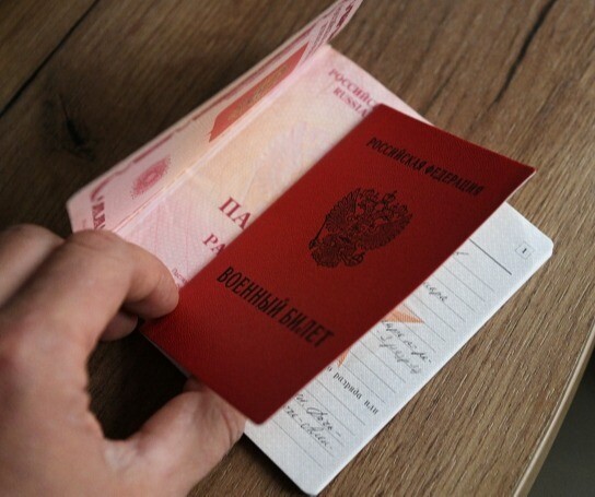 Мобилизованный якутянин сбежал из военной части через дыру в заборе