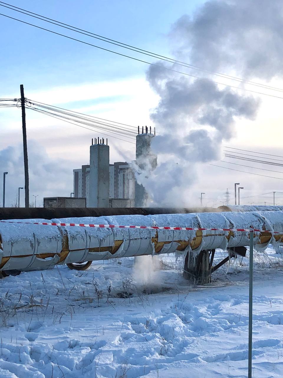В Якутске произошло падение теплотрассы