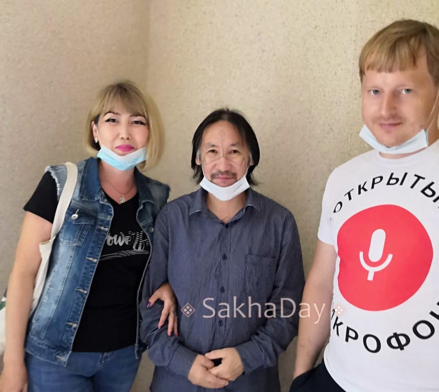 Сторонники шамана Александра Габышева отправили ему посылку с днем рождения