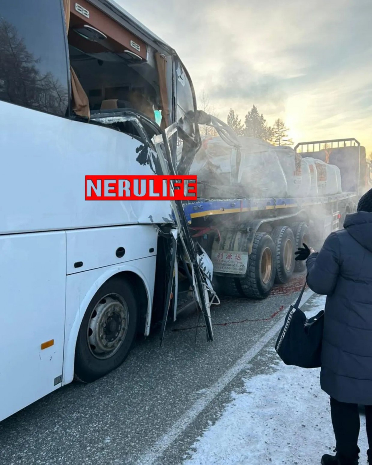 Десять пассажиров автобуса пострадали в аварии в Нерюнгринском районе