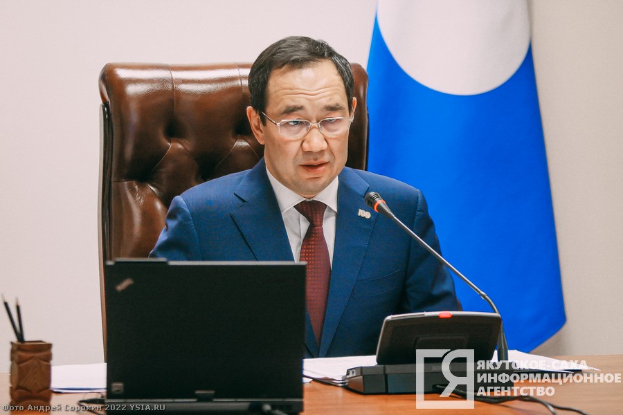 Глава Якутии объявил министру строительства Кылатчанову выговор