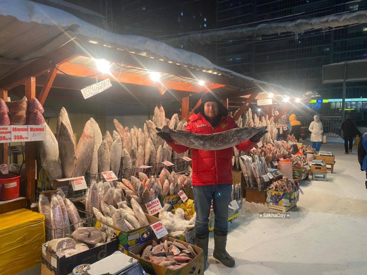 Председатель "Яблока" Рыбаков купил в Якутске чира, щуку и окуня