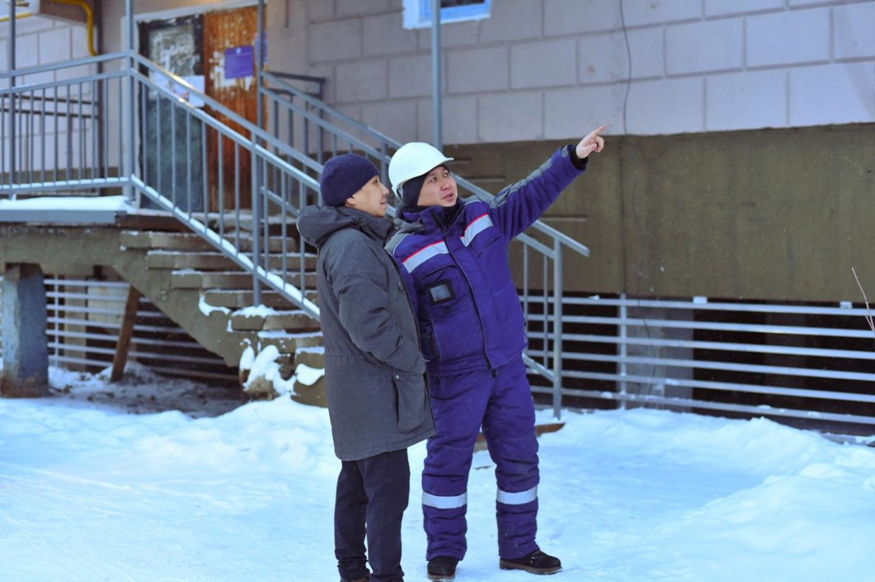 В Якутске идет капитальный ремонт многоквартирного дома на 2-м километре Маганского тракта
