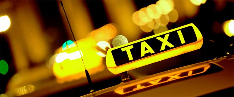 С шашечкой и статус «самозанятого». Новые правила для таксистов