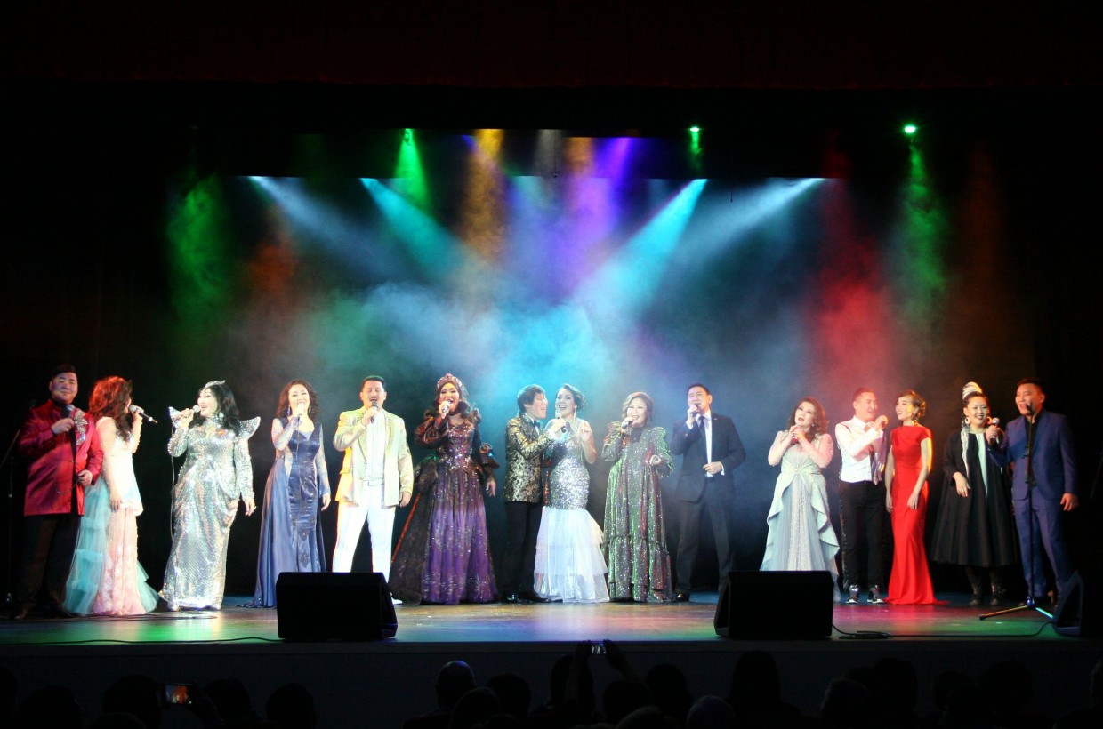 Сколько зарабатывают за одно выступление артисты якутской эстрады