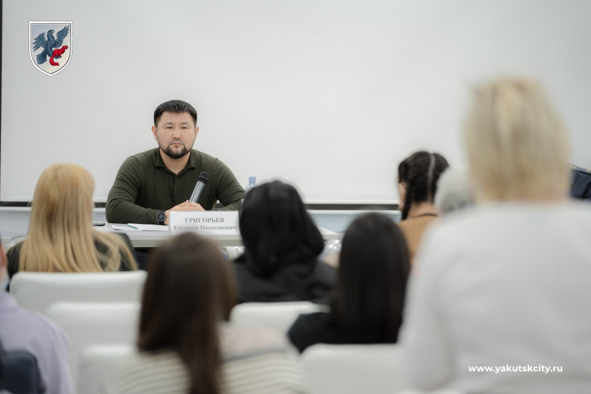 Евгений Григорьев встретился с семьями участников СВО в Октябрьском округе
