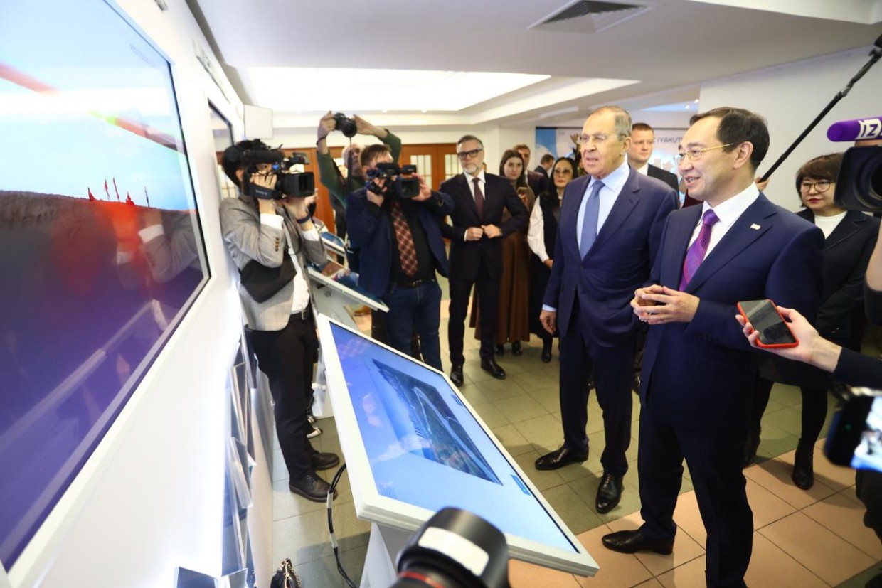 Сергей Лавров встретился с главой Якутии Айсеном Николаевым