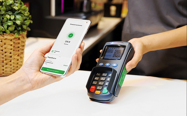 200 000 покупок совершили жители Якутии используя бесконтактный способ оплаты