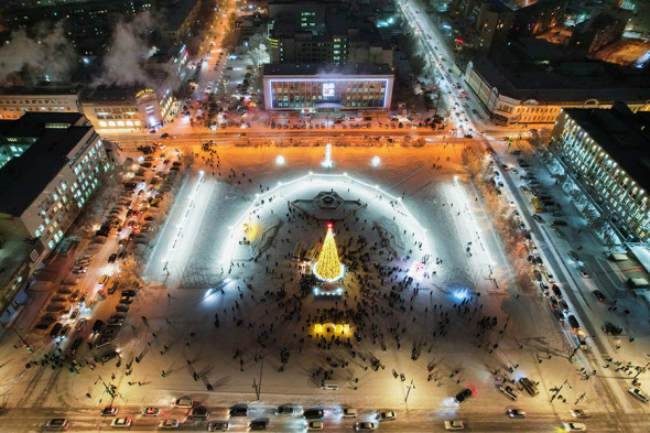 Якутск попал в фотогалерею российских городов, украшенных к Новому году