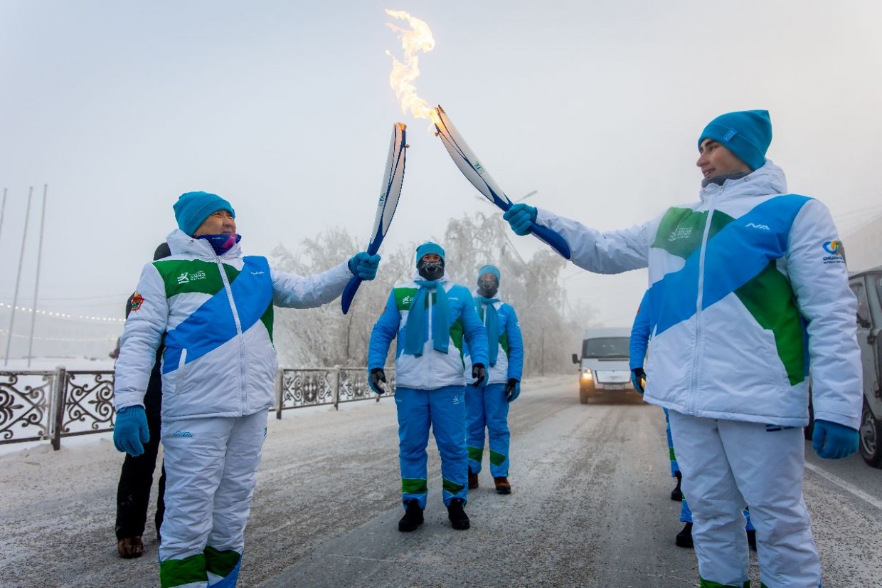 ​В Якутске проведена эстафета огня II зимних международных спортивных игр «Дети Азии»
